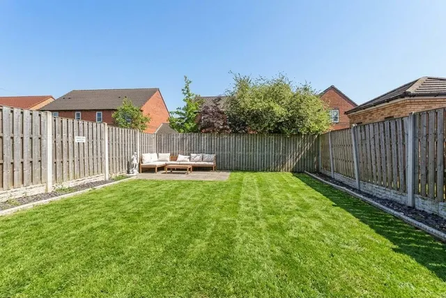 Little Fell Road, Sheffield, S5, photo 2