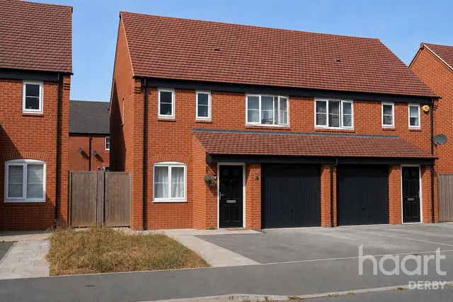 Featherstone Road, Boulton Moor, DE24, photo 1