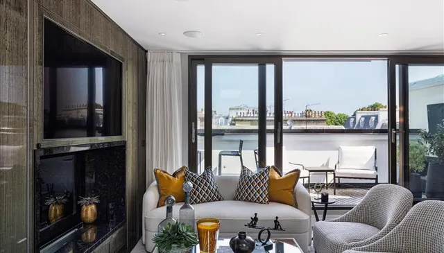 Photo 3 — Prince Of Wales Terrace, London, W8 5PQ