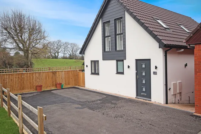 Orchard Lane, Corfe Mullen, BH21, photo 1