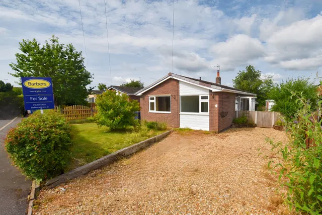 Price Close, Loggerheads, photo 1