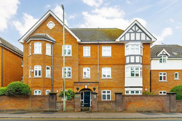 Balfour Road, Weybridge, KT13, photo 1