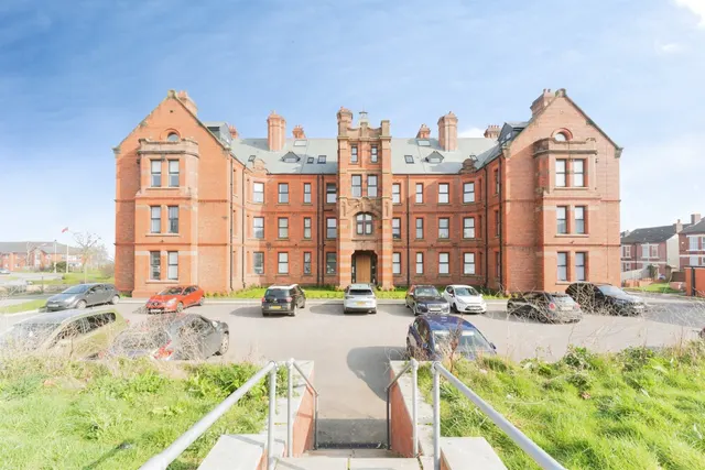 Gibson House Drive, Wallasey, photo 1