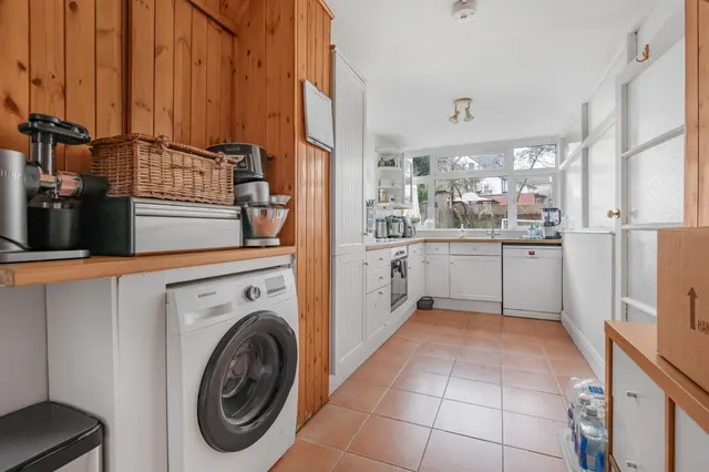Marsh Lane, Stanmore, HA7, photo 2