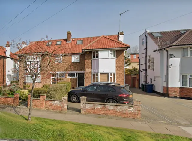 Devonshire Road, Mill Hill East, NW7, photo 1