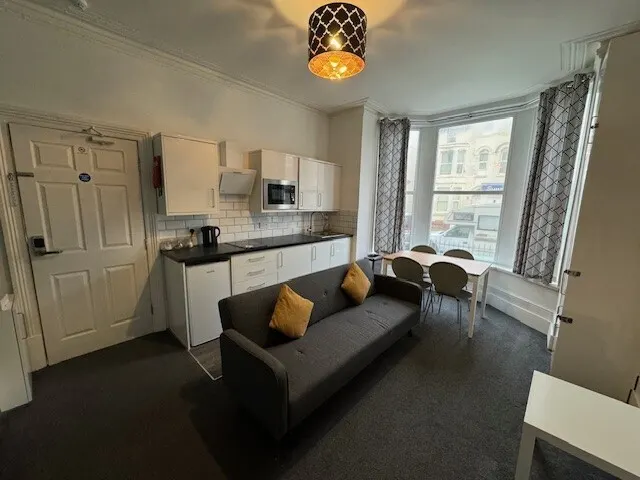 Withnell Road, Blackpool, FY4, photo 1