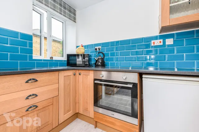 Clifton Road, Gravesend, DA11, photo 3