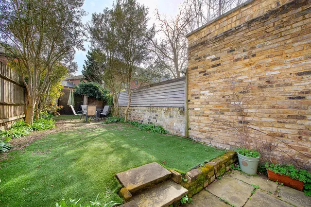 Battersea Church Road, London, SW11, photo 3