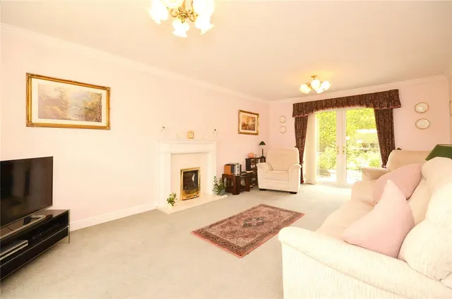 Photo 3 — Hockerley Avenue, Whaley Bridge, High Peak, Derbyshire, SK23