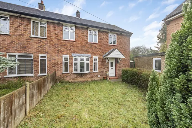 Abbotts Close, Uxbridge, UB8, photo 1