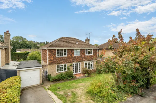 4 bedroom house, The Crescent, Romsey, SO51