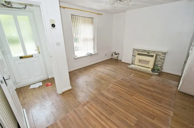 East Road, Ferndale, CF43, photo 3