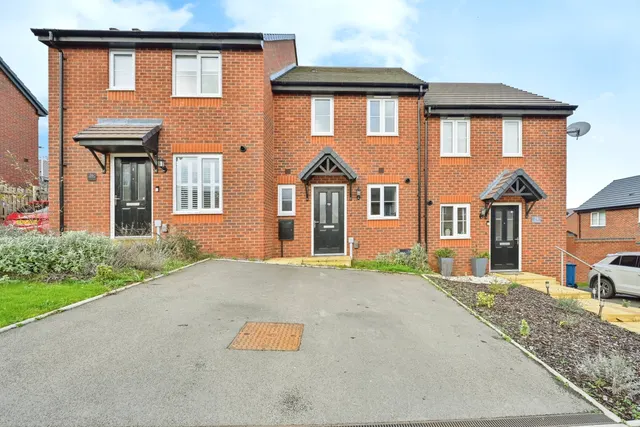 Bolsover Drive, Stafford, Staffordshire, ST16, photo 1