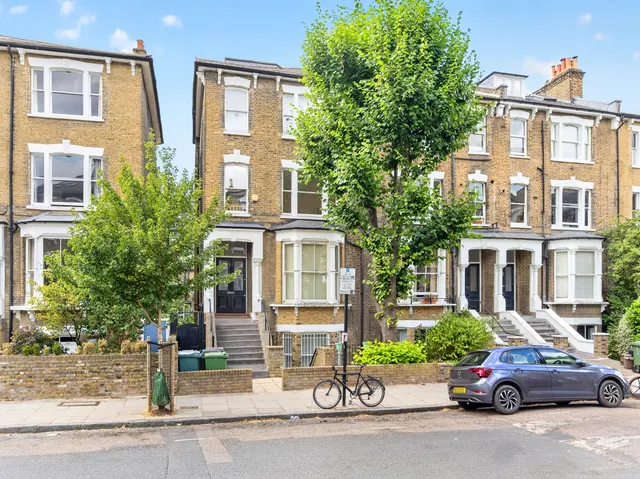 Highbury Hill, London, N5, photo 3
