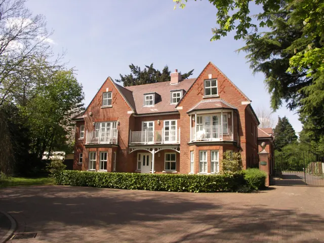 Fairlawns, High Wycombe, HP13, photo 1