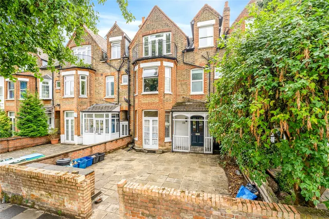 Kew Road, Richmond, TW9, photo 1