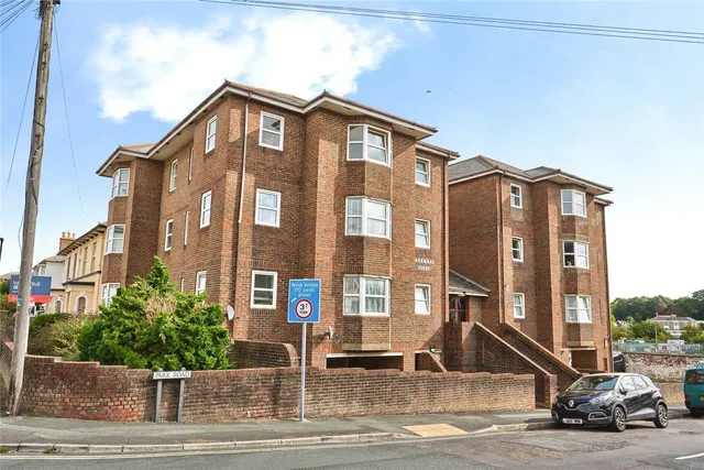 Park Road, Ryde, PO33, photo 1