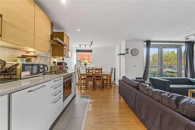 Photo 3 — Wheler Street, London, E1 6ND