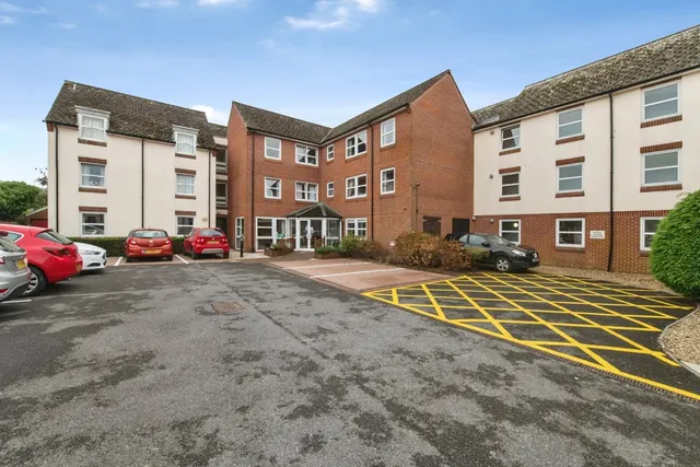 King Street, Honiton, EX14, photo 1