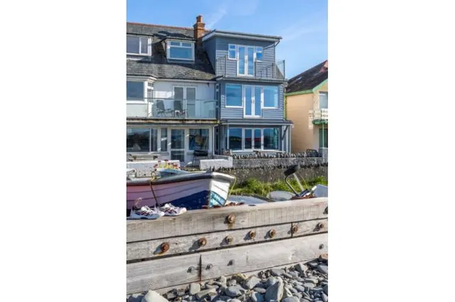 Borth, SY24, photo 2