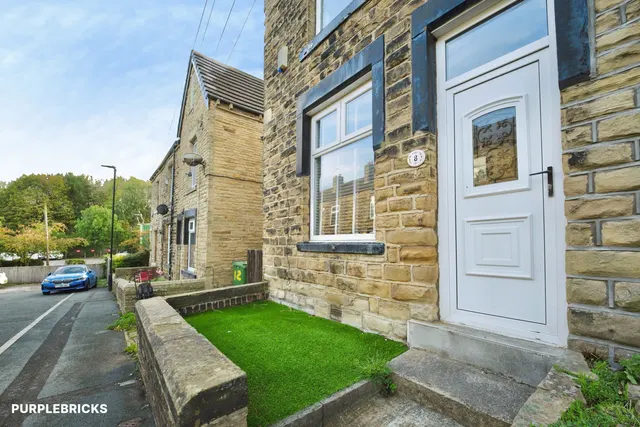 Wood Vine Street, Pudsey, LS28, photo 2