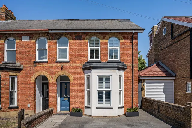 Strode Street, Egham, TW20, photo 1
