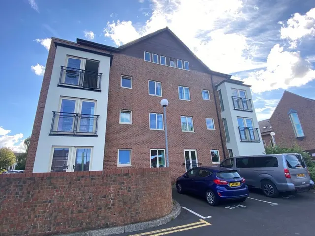 Lawrence Square, York, YO10, photo 1