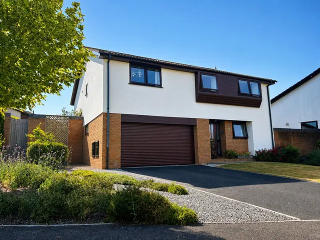 Harptree Close, Nailsea, BS48, photo 1