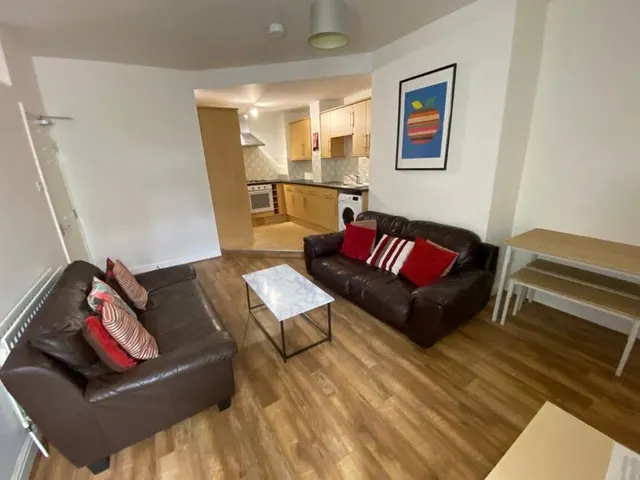 Helmsley Road, Newcastle upon Tyne, NE2, photo 2