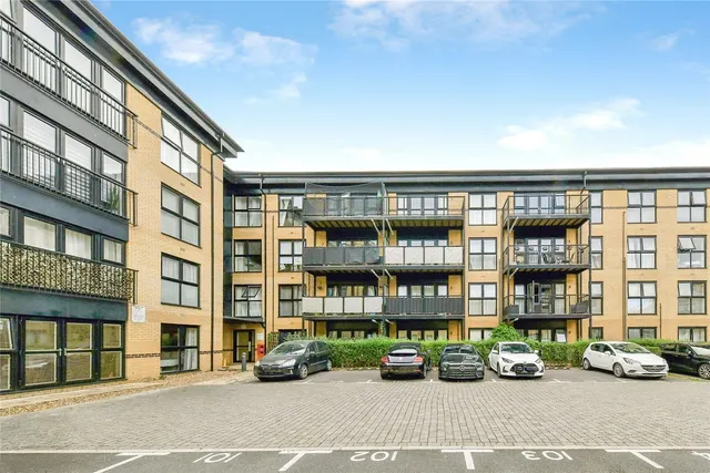 Giles Crescent, Stevenage, SG1, photo 1