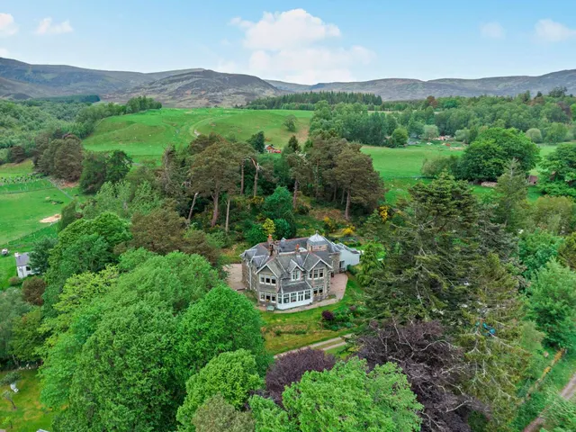 Photo 2 — Fort William Road, Newtonmore, Inverness-shire, PH20 1DG