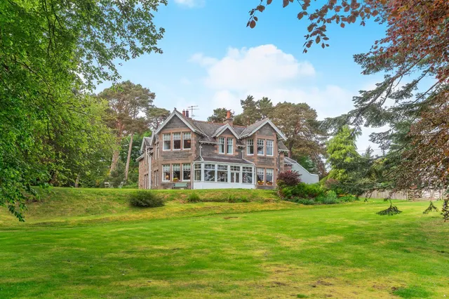 Fort William Road, Newtonmore, Inverness-shire, PH20 1DG, photo 1