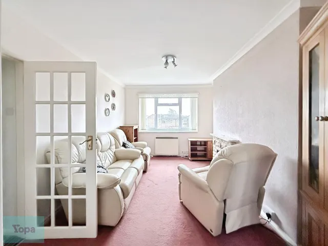 Churchill Road, Leighton Buzzard, LU7, photo 3