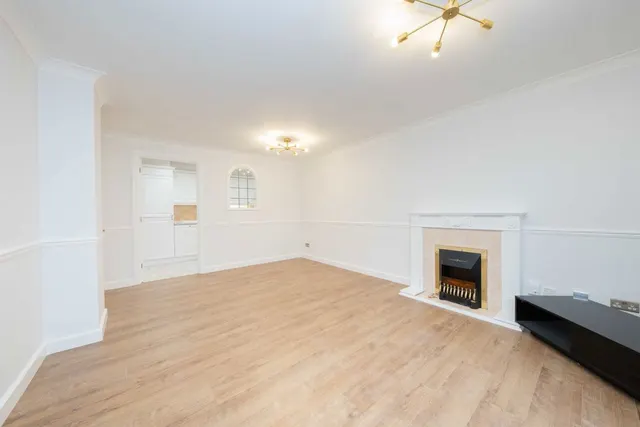 Russell Road, W14, photo 3