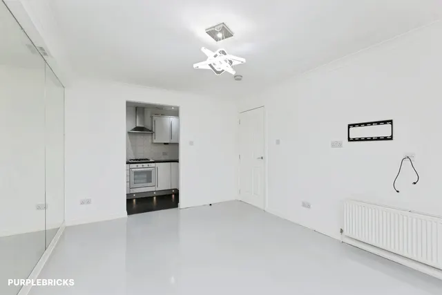 Strachur Crescent, Glasgow, G22, photo 3
