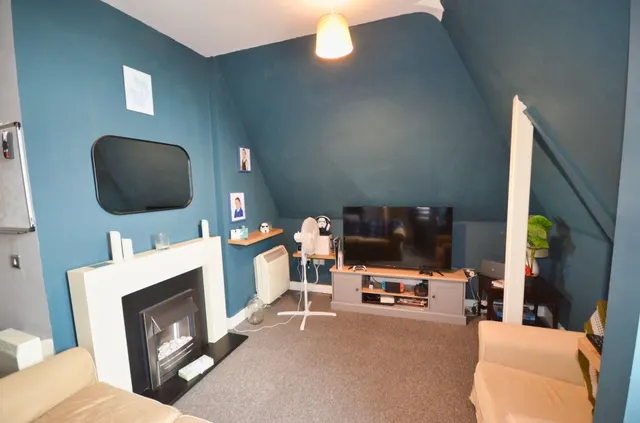Photo 3 — Cobden Street, Kettering, NN16