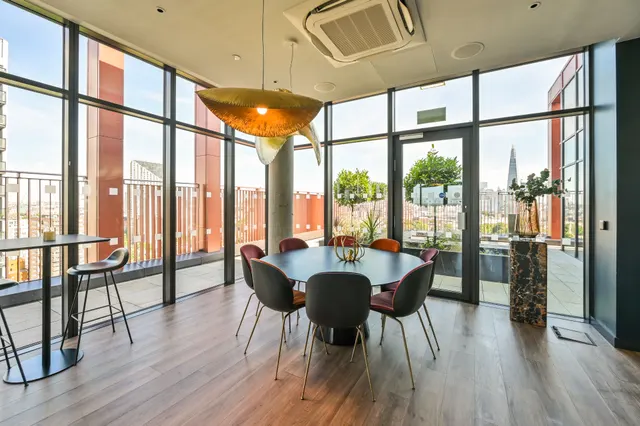 Apartment 105, Aytron Court, 6 New Lion Way, London, photo 1