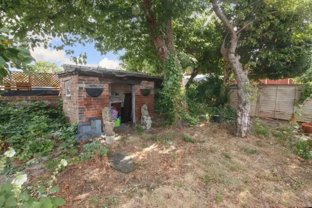 Photo 3 — Chapel Street, Tring, Hertfordshire, HP23 6BL