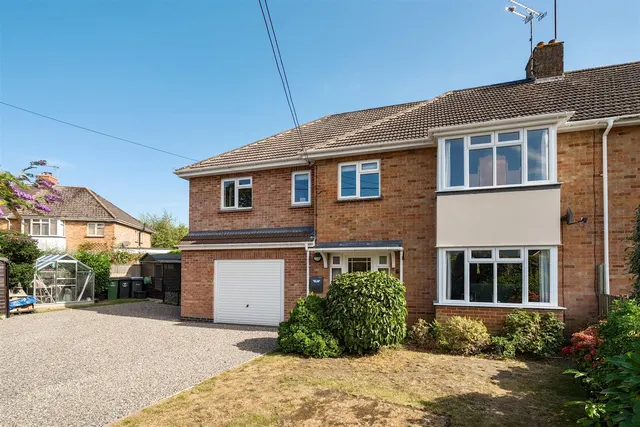 Wickfield, Devizes, SN10, photo 1