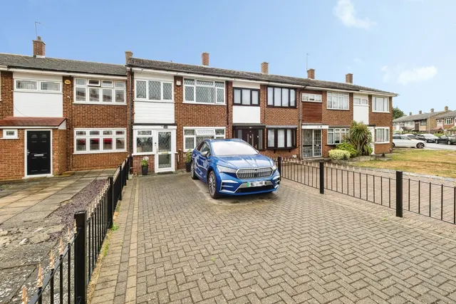 Cowdray Way, Hornchurch, RM12, photo 1