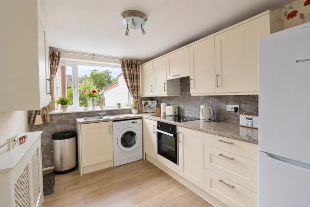 Stafford Lane, Cannock, photo 3