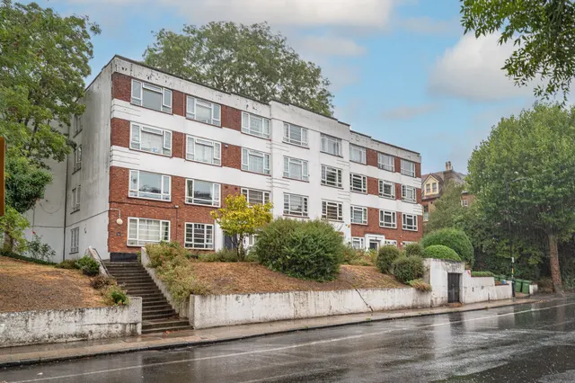 11 Norman Court, Lordship Lane, London, photo 1