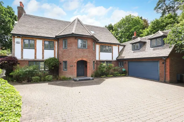 Photo 2 — Fairfield Park, Cobham, Surrey, KT11 2HF