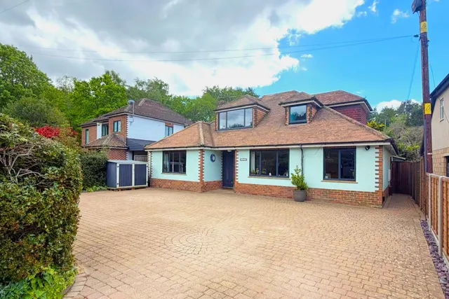 Cuthbert Road, Ash Vale, Surrey, GU12 5ES, photo 1