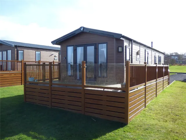 Parc Morlais, Llanon, SY23, photo 1