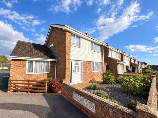 Thor Walk, Corby, NN18, photo 1