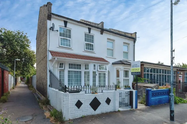 Farmer Road, Leyton, E10, photo 1