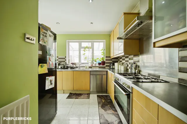 Lincoln Avenue, Romford, RM7, photo 3