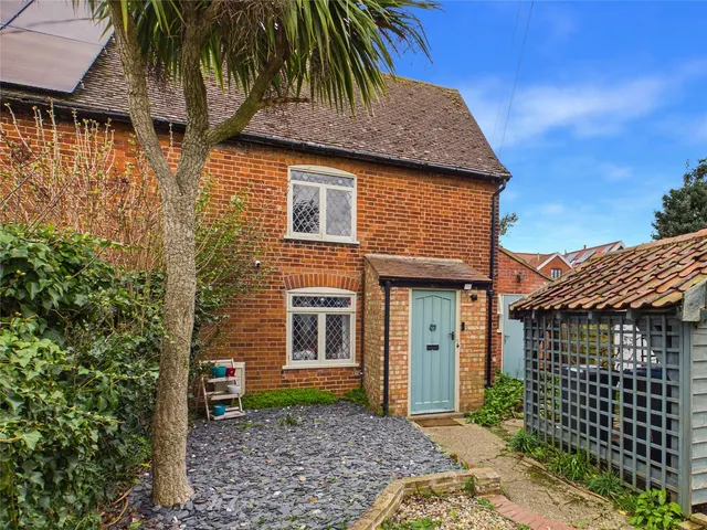 High Road, Trimley St. Martin, IP11, photo 1