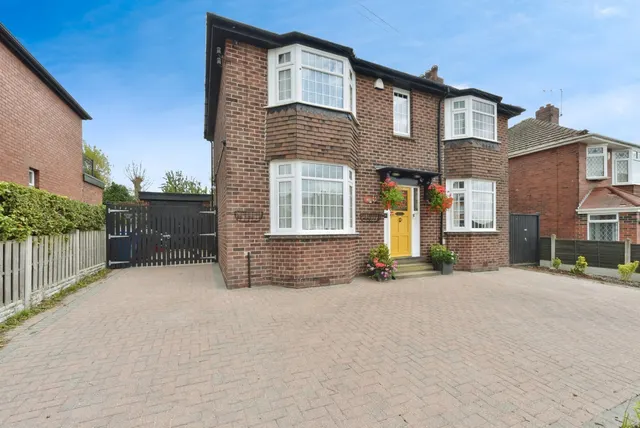 Fox Hill Road, SHEFFIELD, South Yorkshire, S6, photo 1